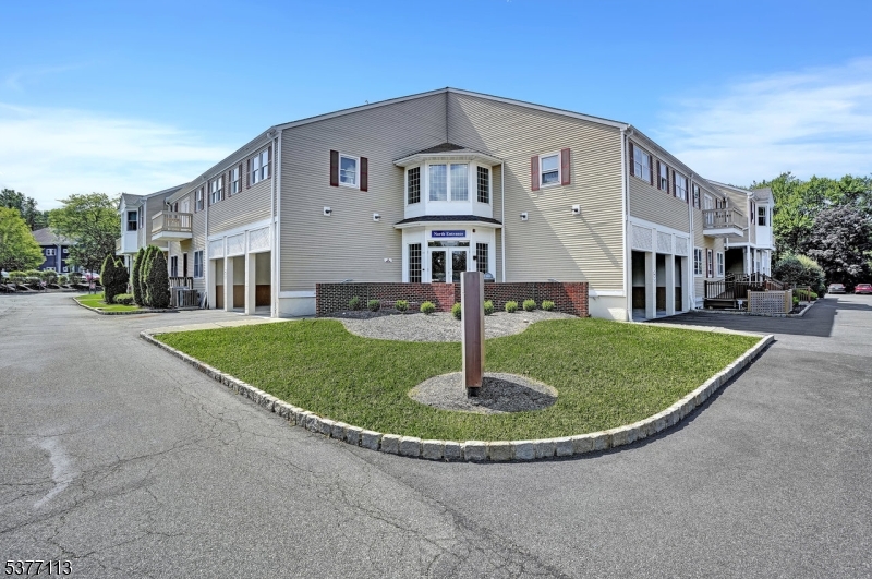 Columbia Commons - Commercial Lease