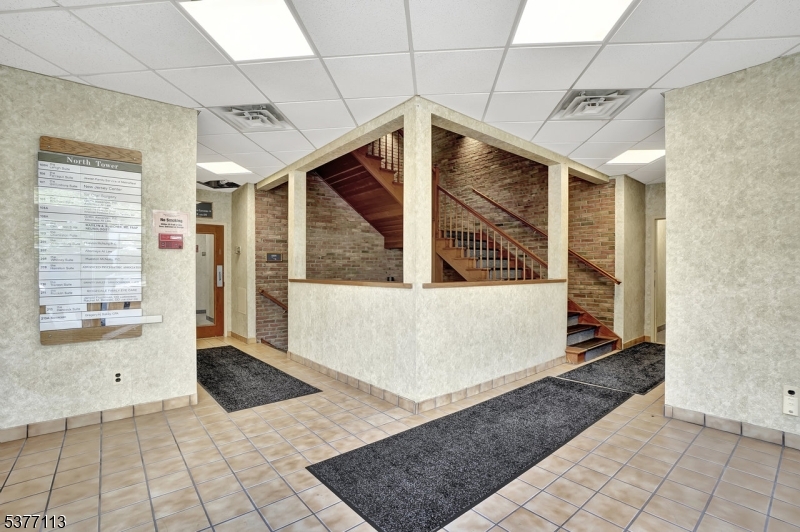 Columbia Commons - Commercial Lease