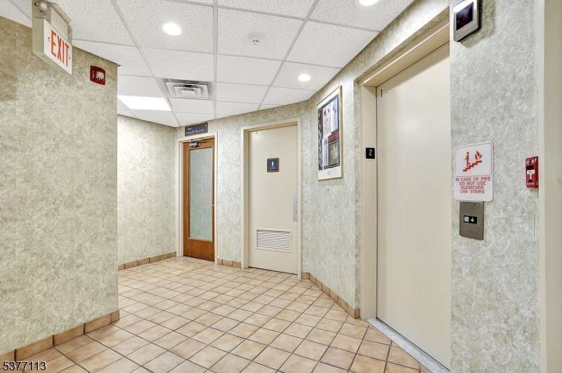 Columbia Commons - Commercial Lease