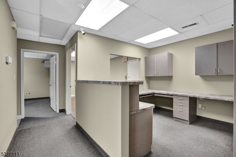 Columbia Commons - Commercial Lease