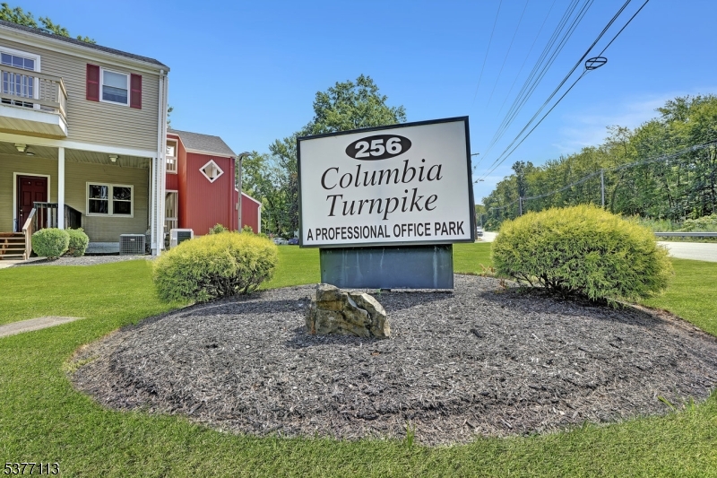 Columbia Commons - Commercial Lease