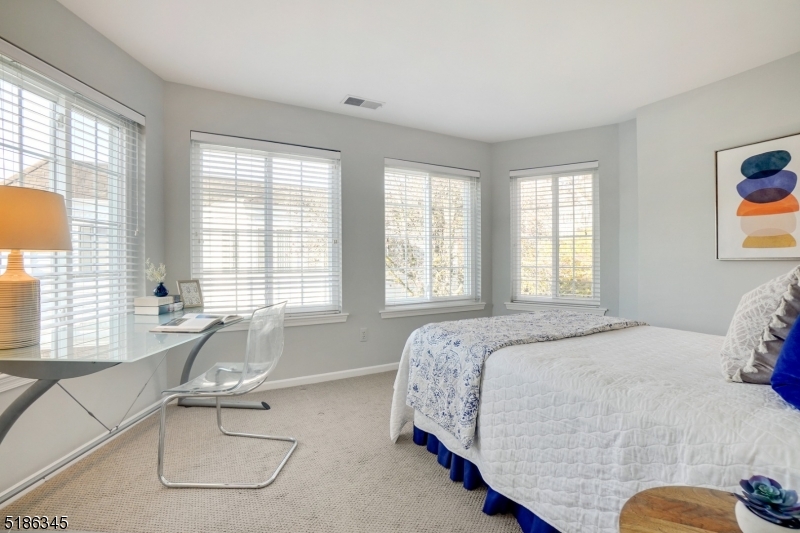 Sutton Woods - Residential