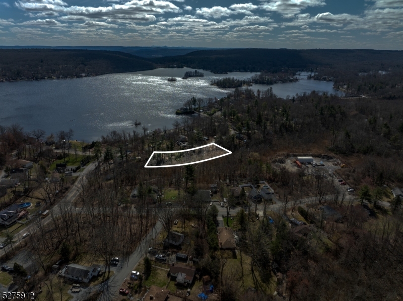 Upper Greenwood Lake - Land