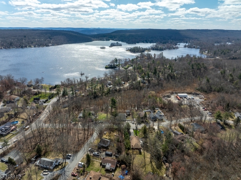 Upper Greenwood Lake - Land