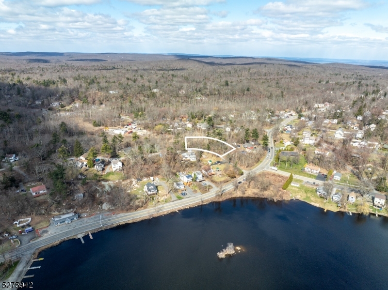 Upper Greenwood Lake - Land