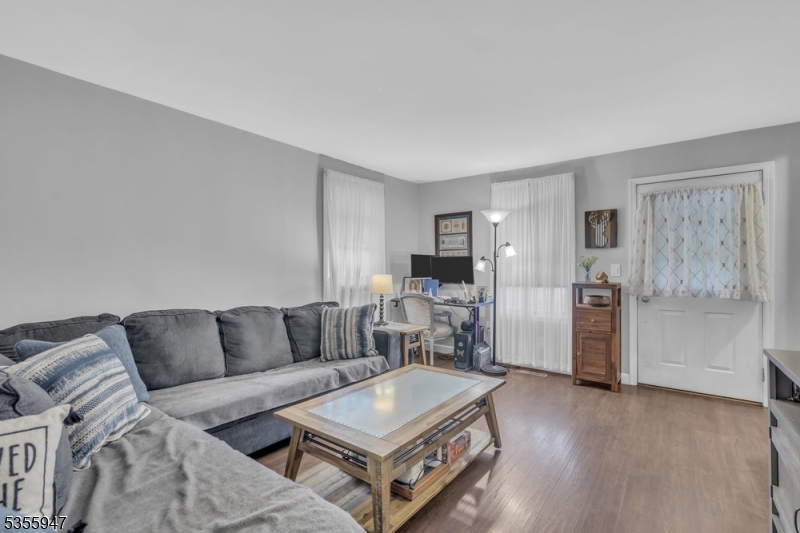 74 S Lincoln Ave