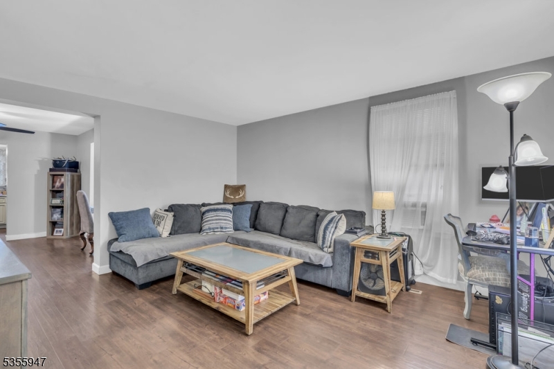 74 S Lincoln Ave