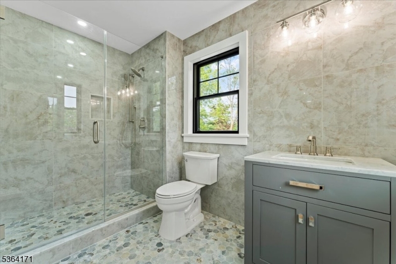 SOUTH SIDE - Residential