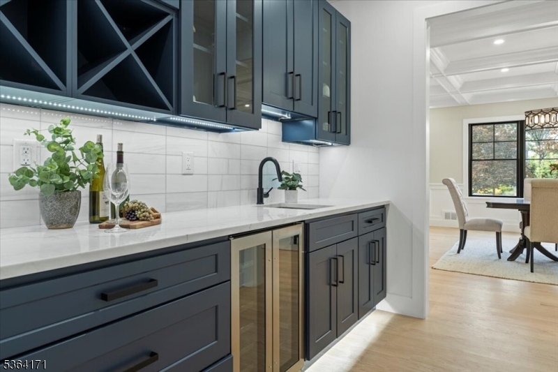 SOUTH SIDE - Residential