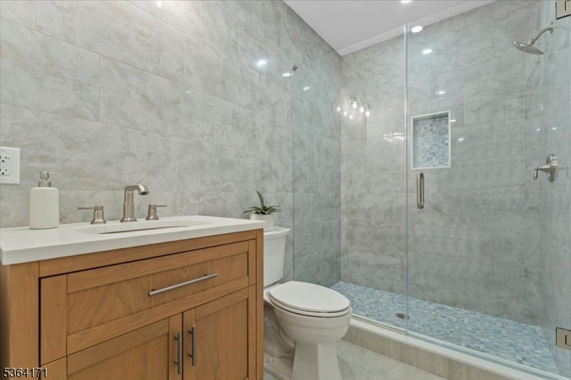 SOUTH SIDE - Residential