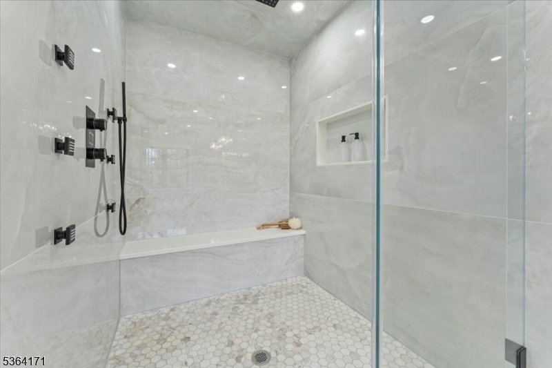 SOUTH SIDE - Residential