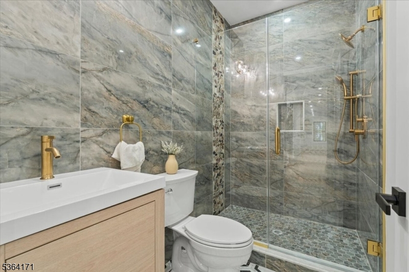 SOUTH SIDE - Residential