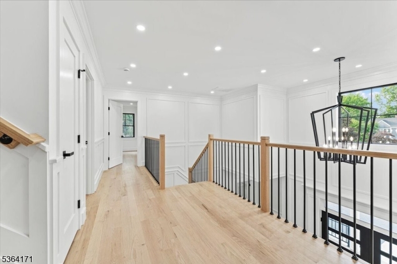 SOUTH SIDE - Residential