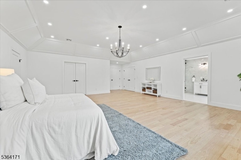 SOUTH SIDE - Residential