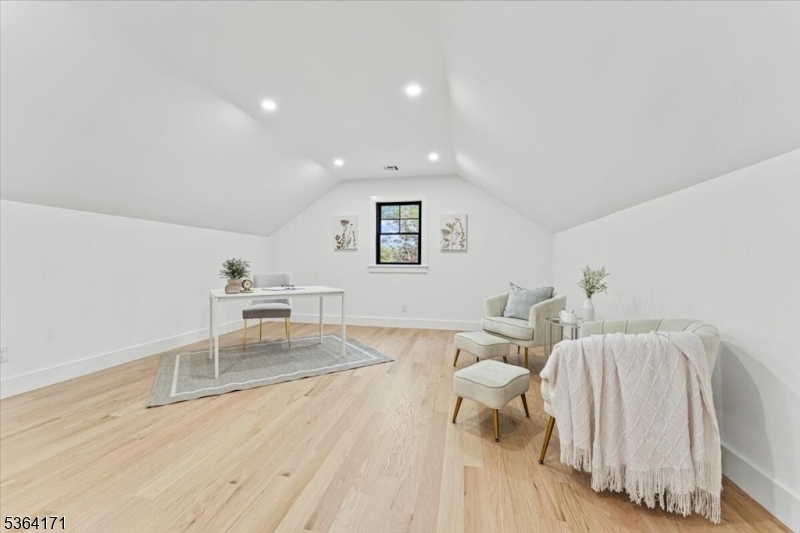 SOUTH SIDE - Residential