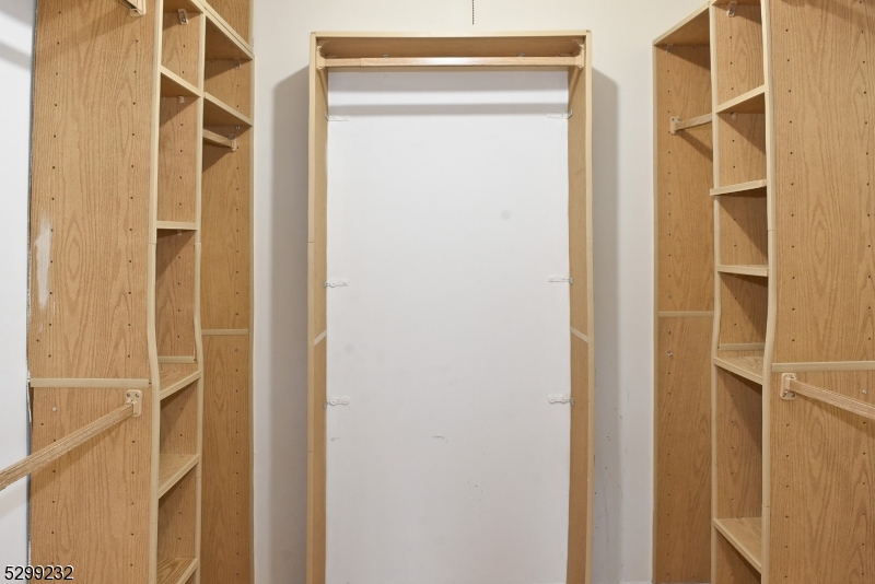 Hilltop Farms - Residential