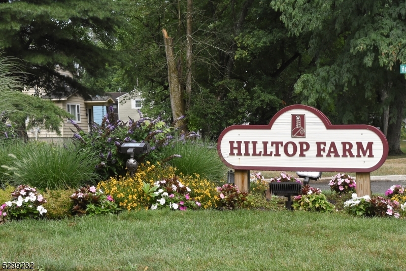 Hilltop Farms - Residential