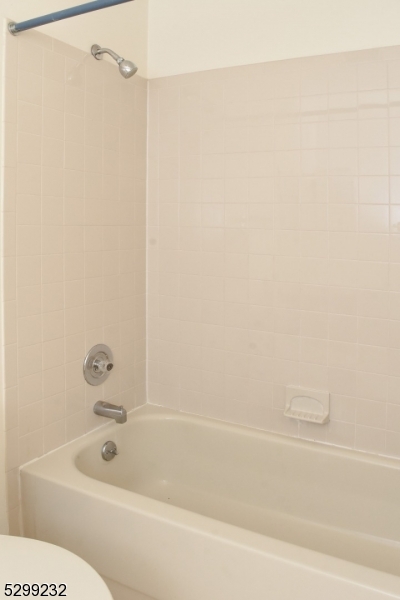 Hilltop Farms - Residential