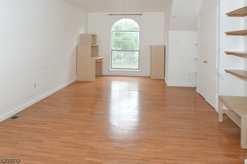 Hilltop Farms - Residential