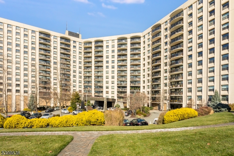 Claridge 2 - Residential