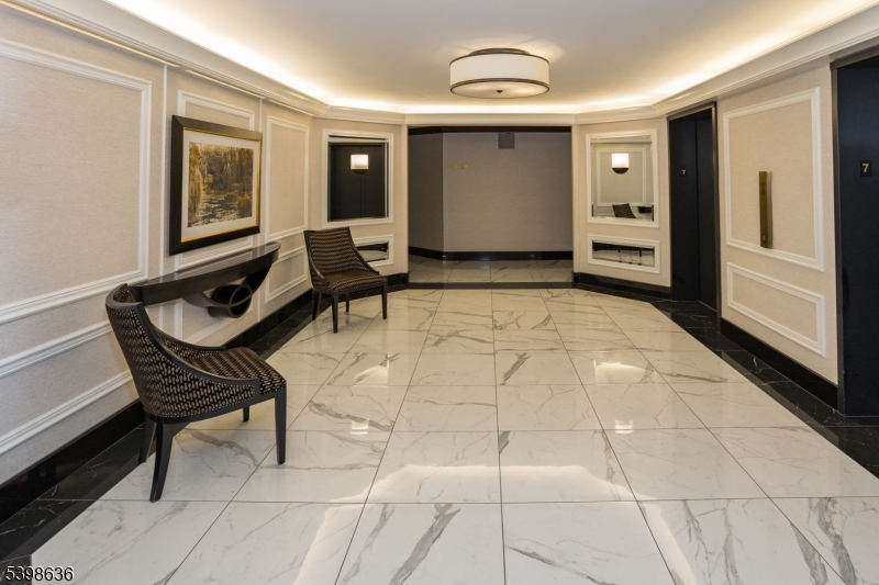 Claridge 2 - Residential