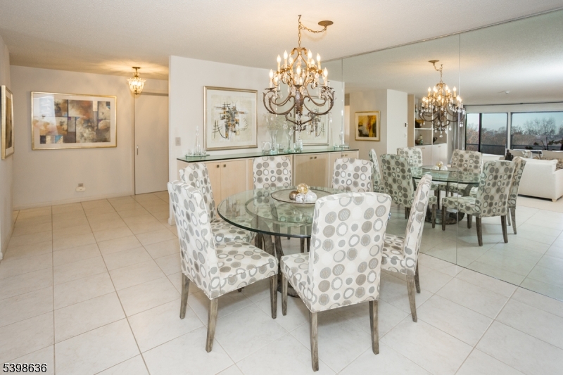 Claridge 2 - Residential