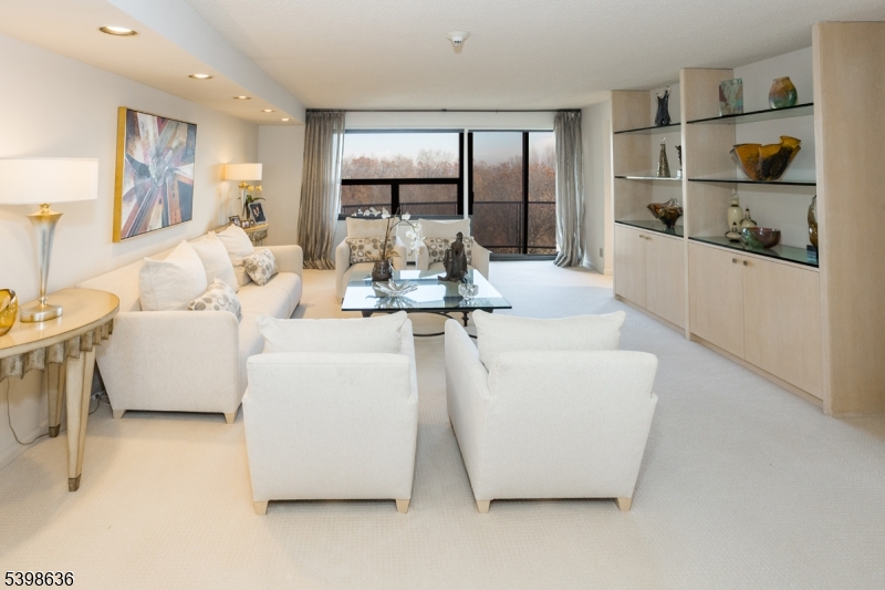 Claridge 2 - Residential