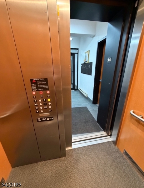 209-211 40th St - Residential