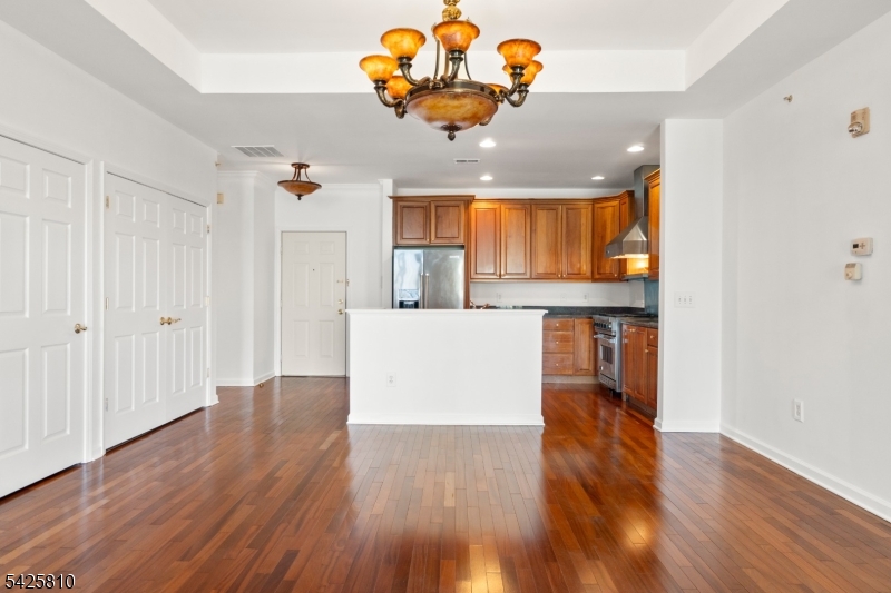 HORIZONS AT MOUNT ARLINGTON - Residential