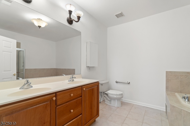 HORIZONS AT MOUNT ARLINGTON - Residential