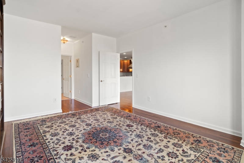 HORIZONS AT MOUNT ARLINGTON - Residential