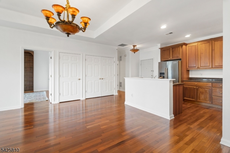 HORIZONS AT MOUNT ARLINGTON - Residential