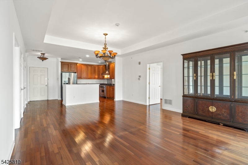 HORIZONS AT MOUNT ARLINGTON - Residential