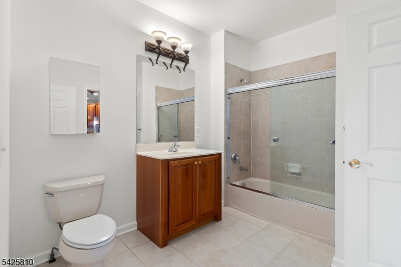 HORIZONS AT MOUNT ARLINGTON - Residential