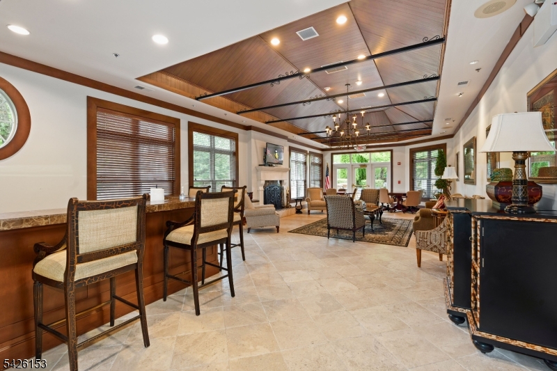 Four Seasons - Residential