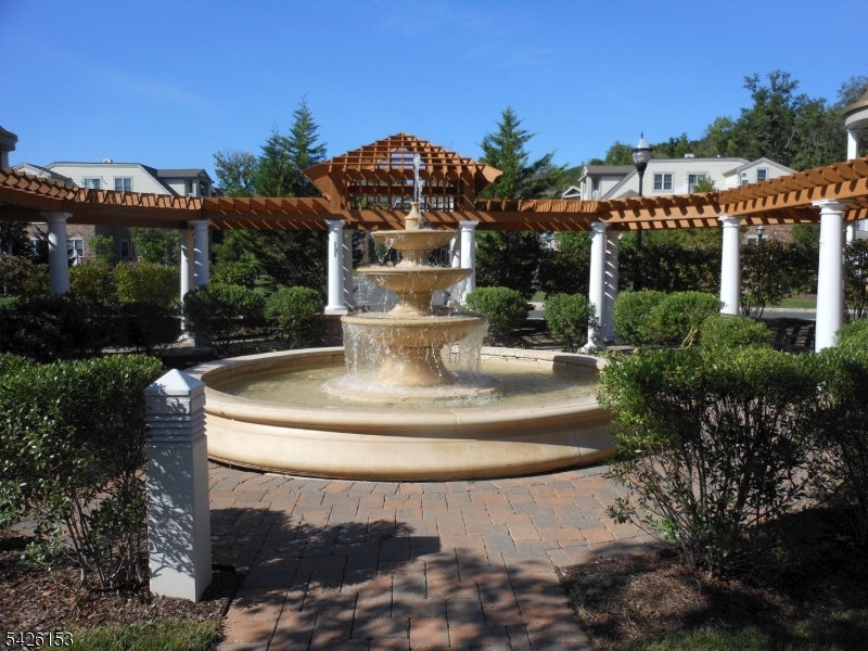 Four Seasons - Residential