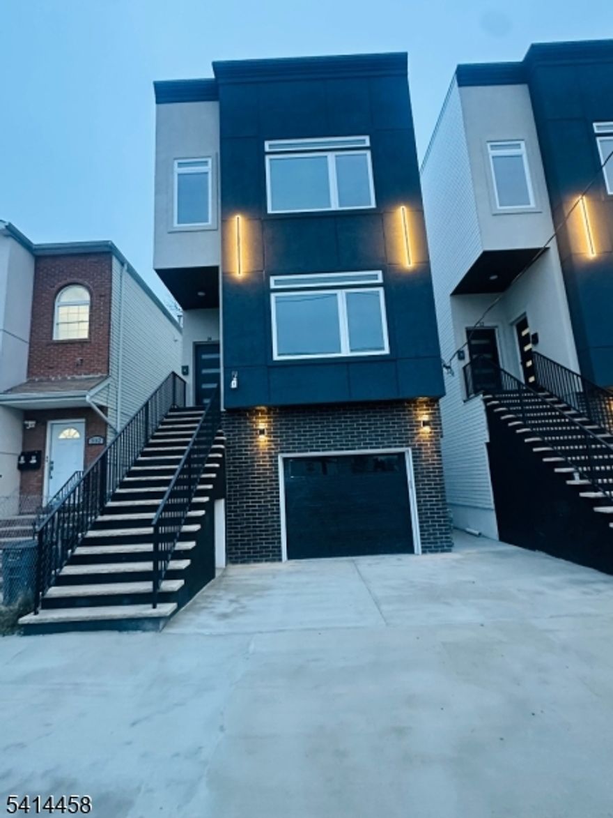 Brand new construction featuring 3 bedrooms and 2 full bathrooms with one parking space and access to the rooftop deck. Close to public transportation, shopping, major highways, and much more. Be the first one to occupy this unit! parking space included for parking with the unit.