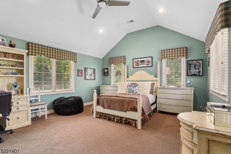 Bel Air - Residential