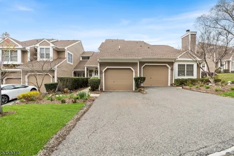 93 N Edgewood Rd, Bedminster Twp., NJ 07921 - MLS#: 3957895