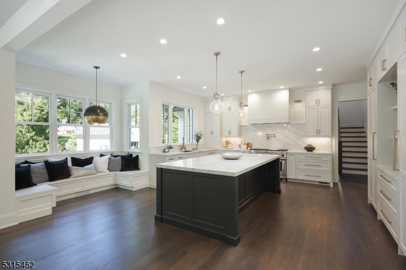 Rolling Hill - Residential