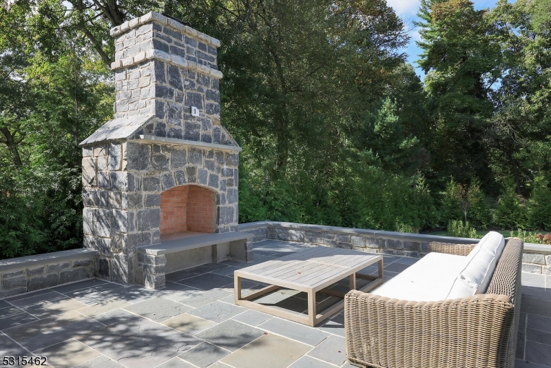 Rolling Hill - Residential