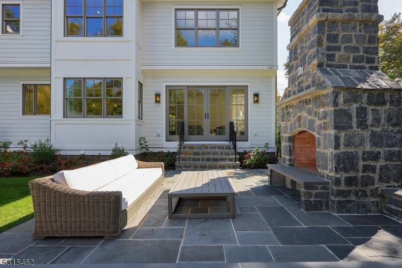 Rolling Hill - Residential