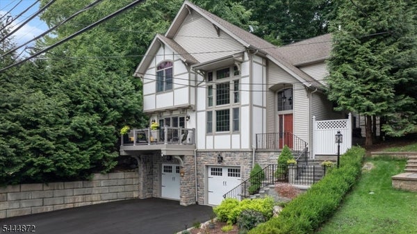 429 E SHORE TRL, SPARTA, NJ 07871 - Image 2a54f1f88ad2f2df4e6593d0b889eb78/1656056095