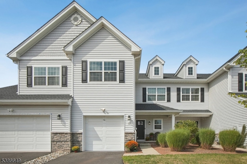 The Grove at Somerset TH - Residential