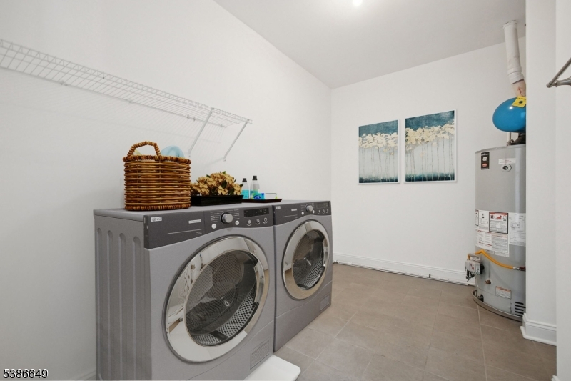 The Grove at Somerset TH - Residential