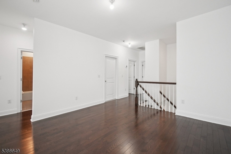 The Grove at Somerset TH - Residential