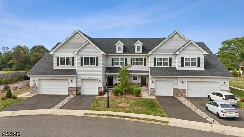 The Grove at Somerset TH - Residential