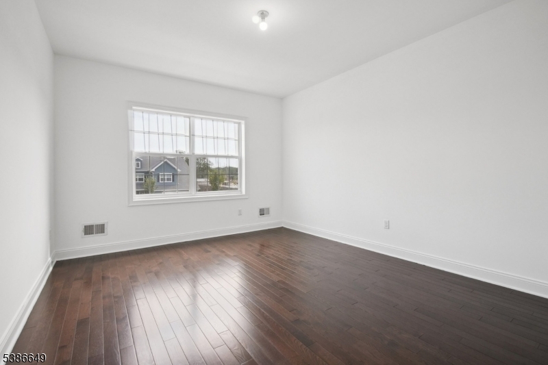 The Grove at Somerset TH - Residential