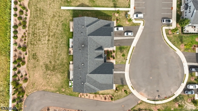 The Grove at Somerset TH - Residential