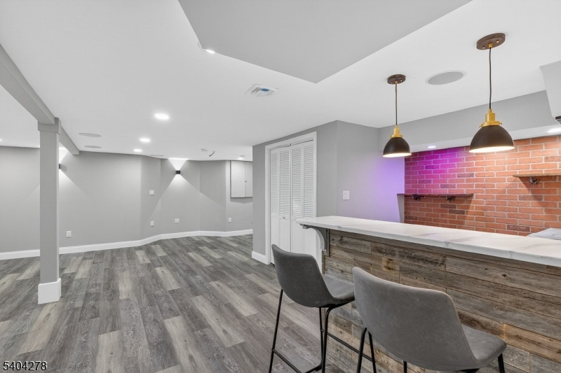 Crossroads - Residential Lease